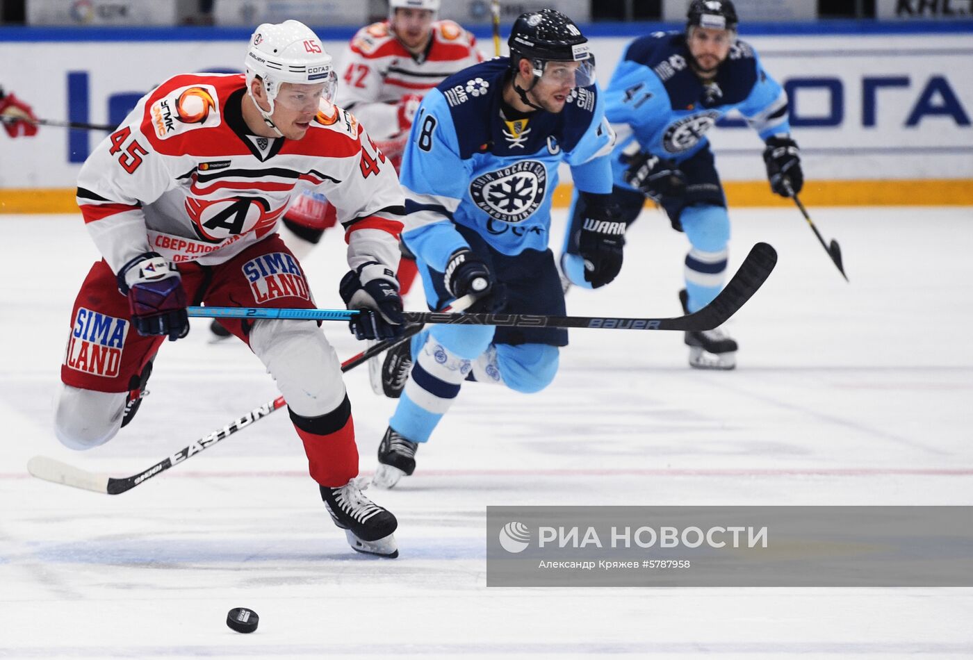 Хоккей. КХЛ. Матч "Сибирь" - "Автомобилист"