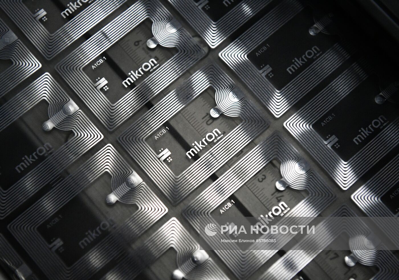 Производство микроэлектроники на заводе "Микрон" 