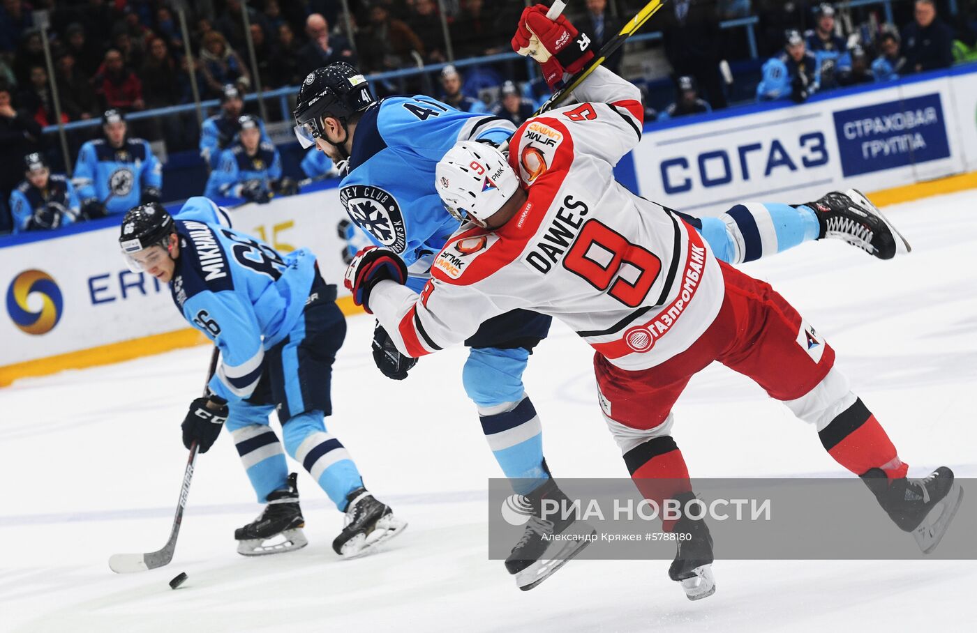 Хоккей. КХЛ. Матч "Сибирь" - "Автомобилист"