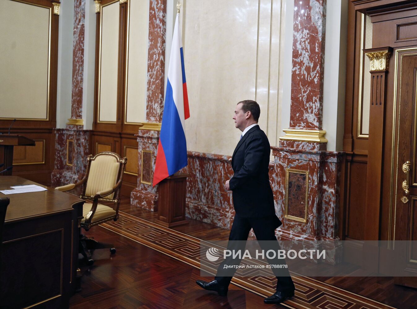 Премьер-министр РФ Д. Медведев провел заседание правительства РФ