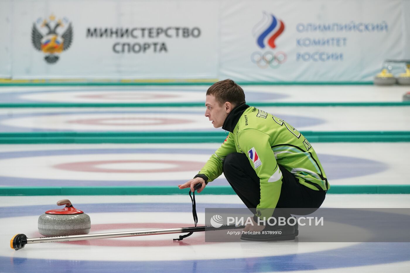 Керлинг. Отбор на чемпионаты мира 2019. Первый день 