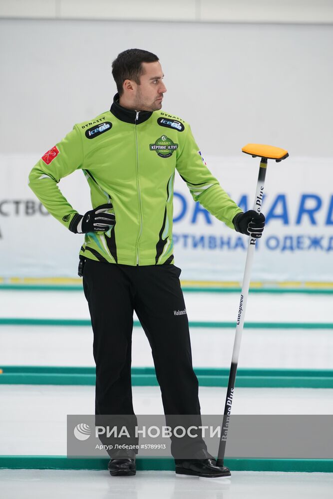 Керлинг. Отбор на чемпионаты мира 2019. Первый день 