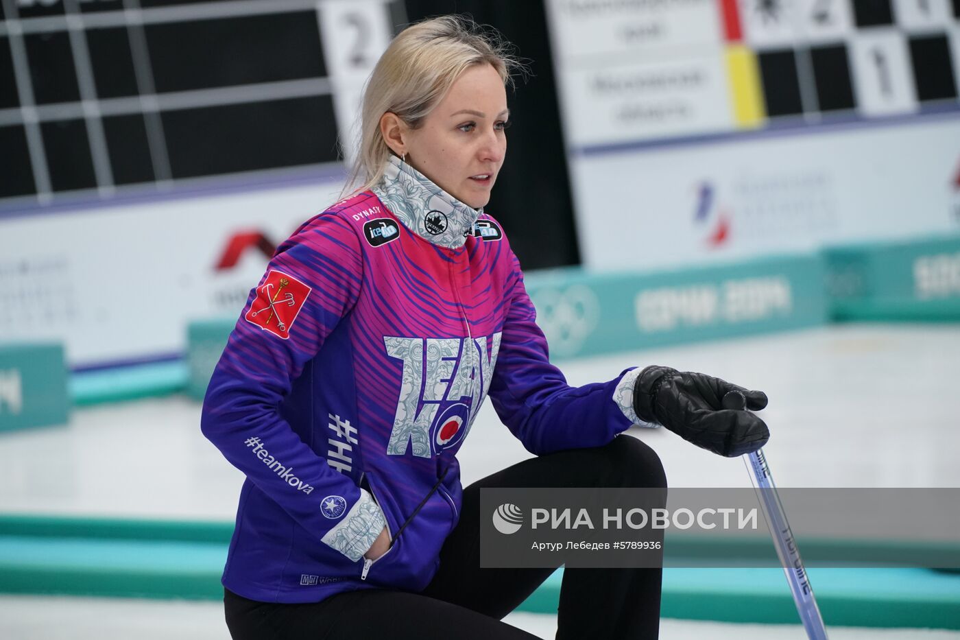 Керлинг. Отбор на чемпионаты мира 2019. Первый день 