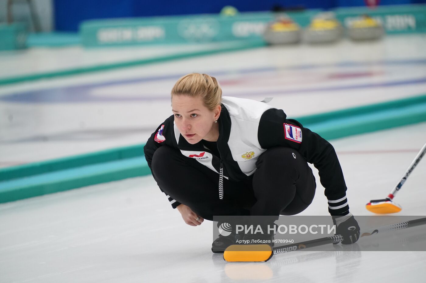 Керлинг. Отбор на чемпионаты мира 2019. Первый день 