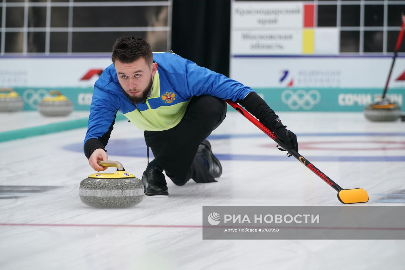 Керлинг. Отбор на чемпионаты мира 2019. Первый день 