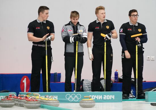 Керлинг. Отбор на чемпионаты мира 2019. Первый день 