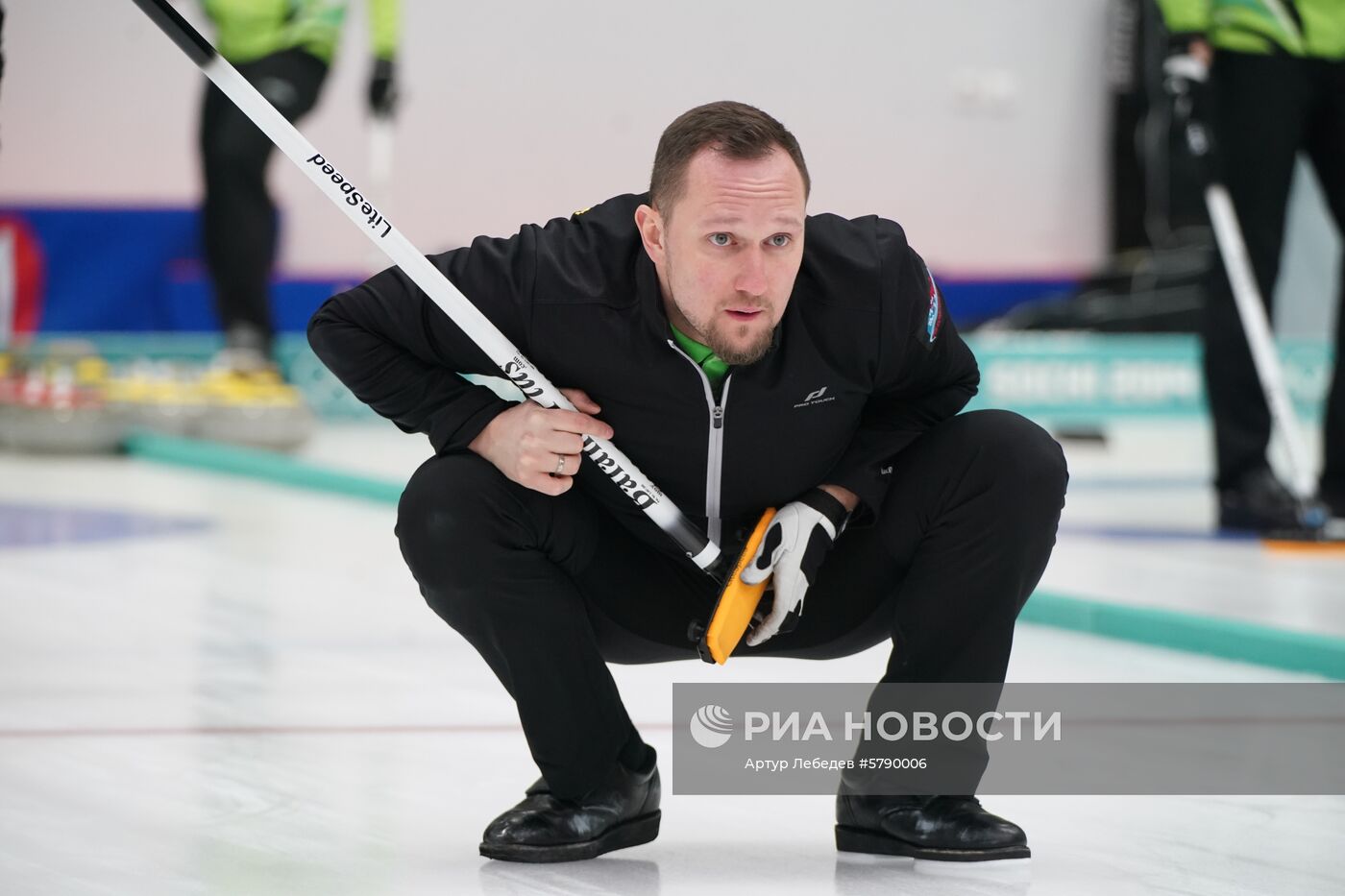 Керлинг. Отбор на чемпионаты мира 2019. Первый день 