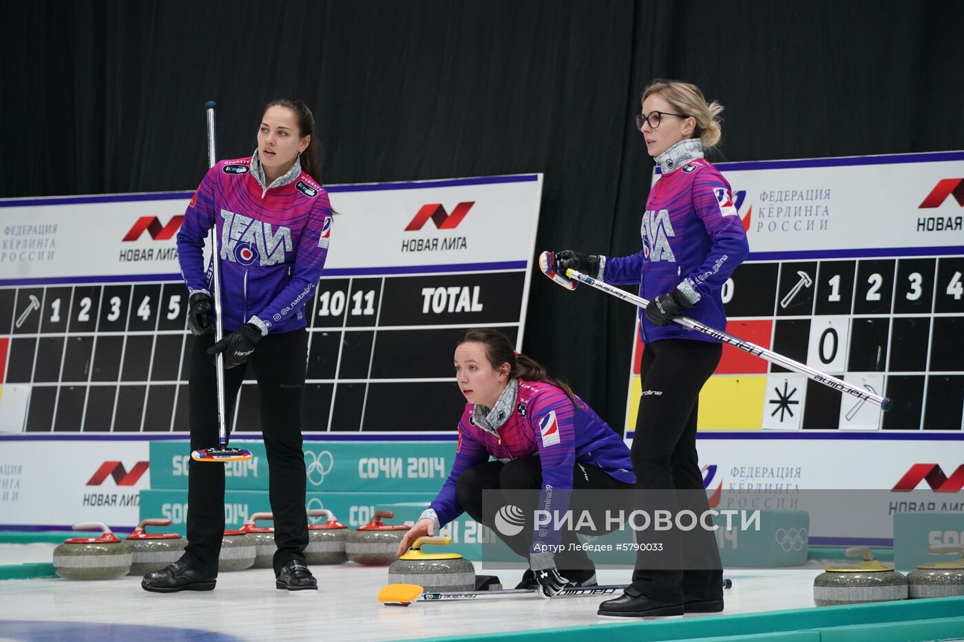 Керлинг. Отбор на чемпионаты мира 2019. Первый день 