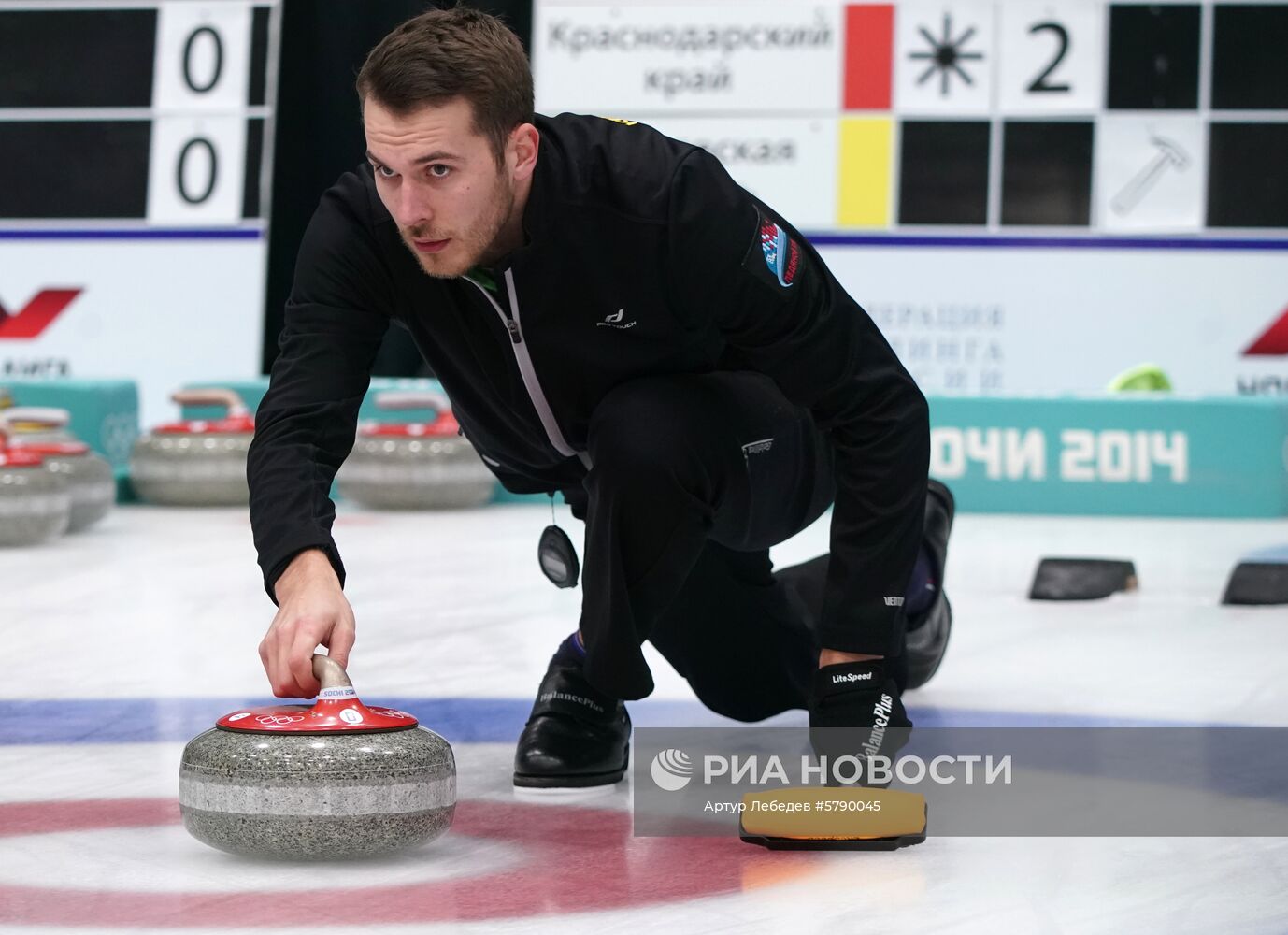 Керлинг. Отбор на чемпионаты мира 2019. Первый день 