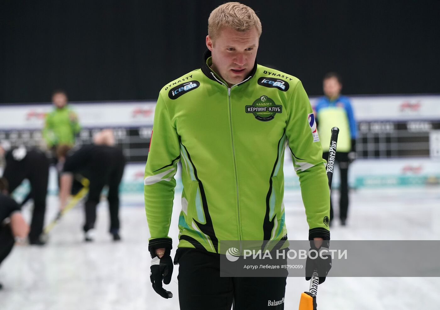 Керлинг. Отбор на чемпионаты мира 2019. Первый день 