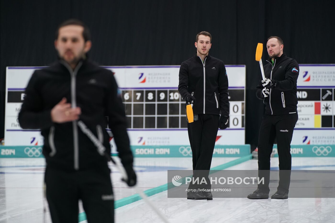 Керлинг. Отбор на чемпионаты мира 2019. Первый день