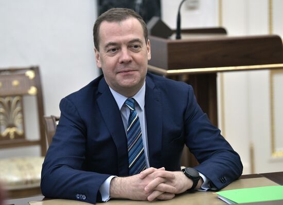 Президент РФ В. Путин провел заседание Совбеза РФ