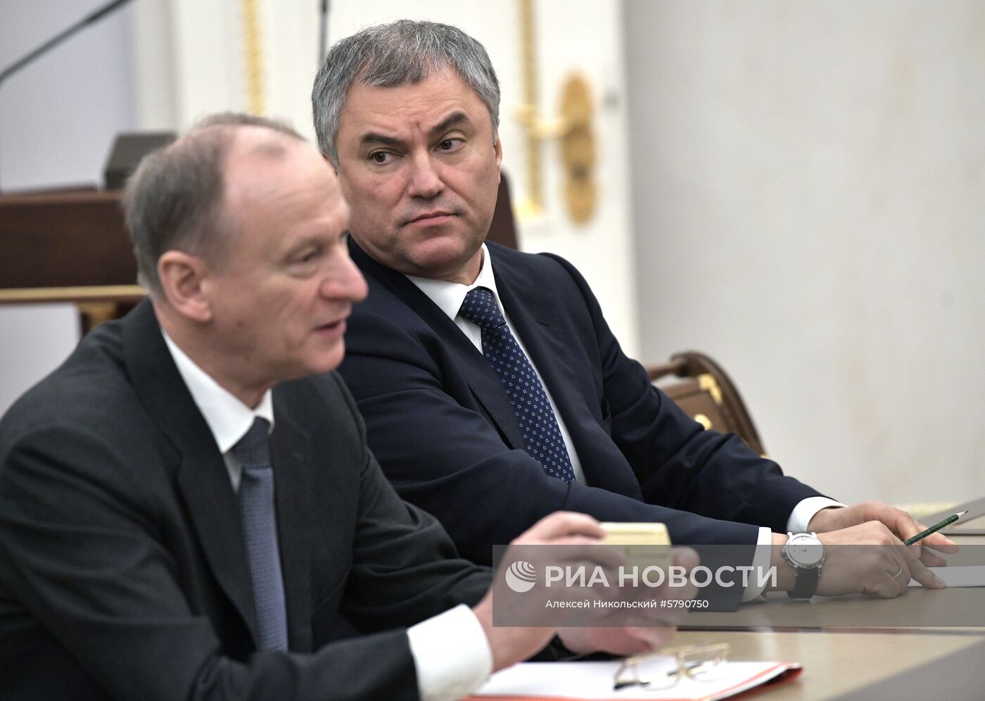 Президент РФ В. Путин провел заседание Совбеза РФ