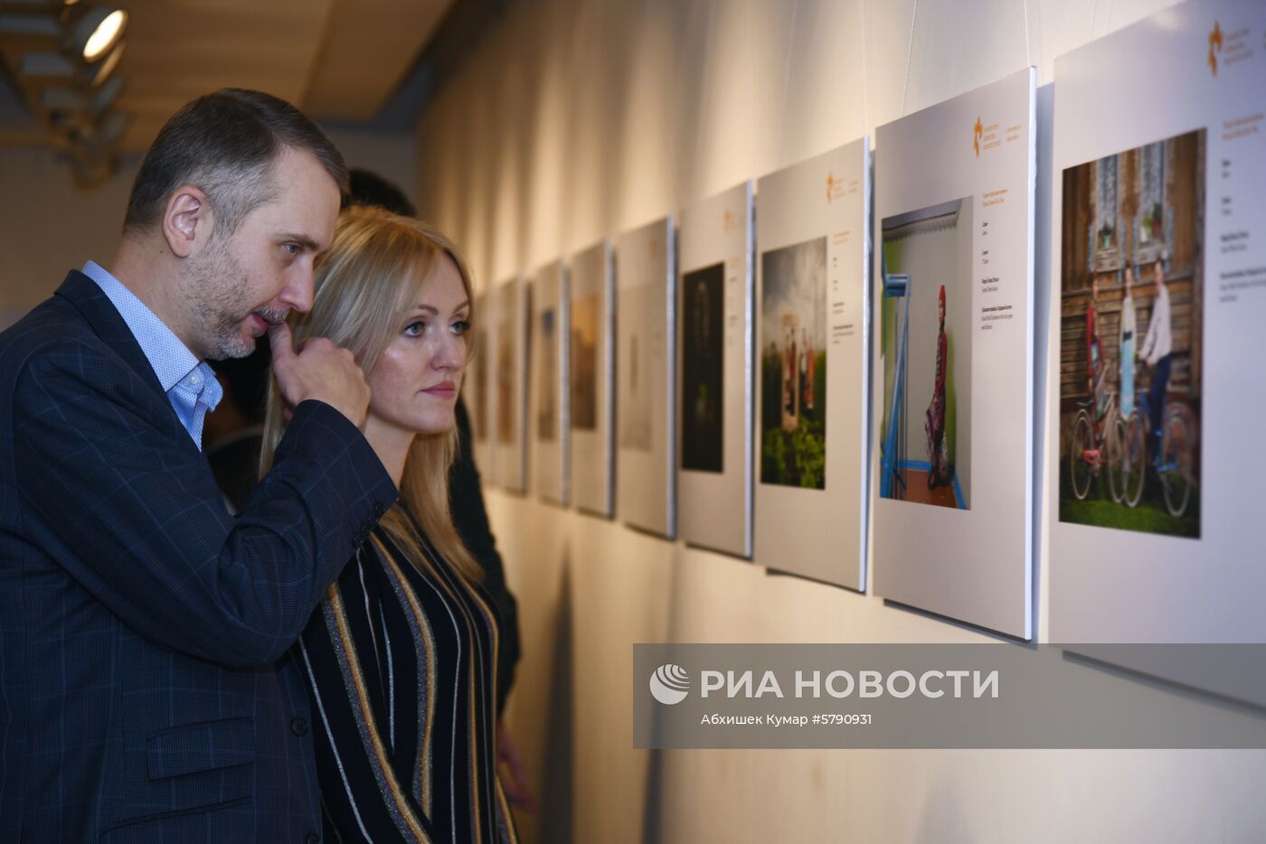 Открытие выставки победителей конкурса им. Андрея Стенина в Дели