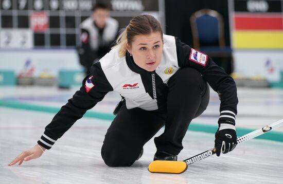 Керлинг. Отбор на чемпионаты мира 2019. Второй день