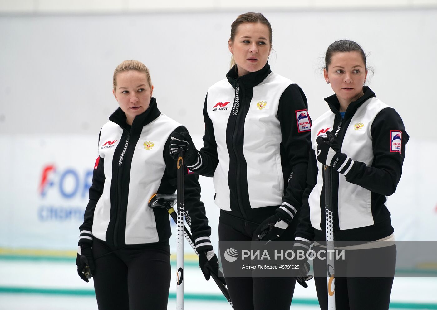 Керлинг. Отбор на чемпионаты мира 2019. Второй день