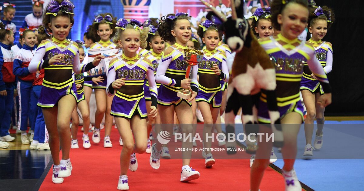 Первенство москвы по чир спорту. Гимнастика Джуниор. Junior спортивная Gymnastics. Kids гимнастика. Гимнасты TEAMGYM.