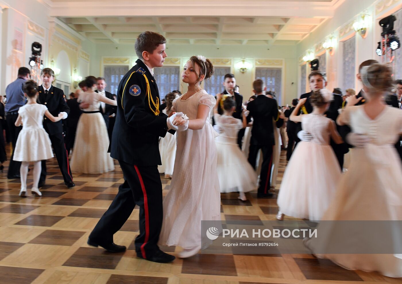 Всероссийский кадетский бал "Во славу Отечества!"