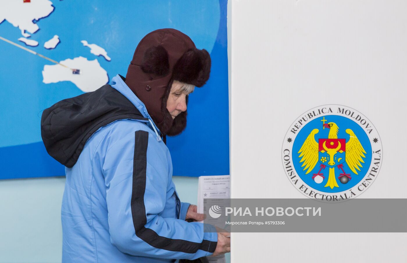 Парламентские выборы и референдум в Молдавии