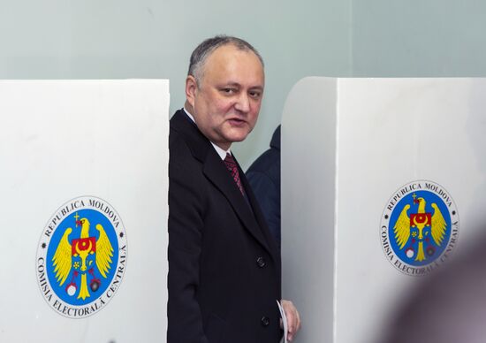 Парламентские выборы и референдум в Молдавии