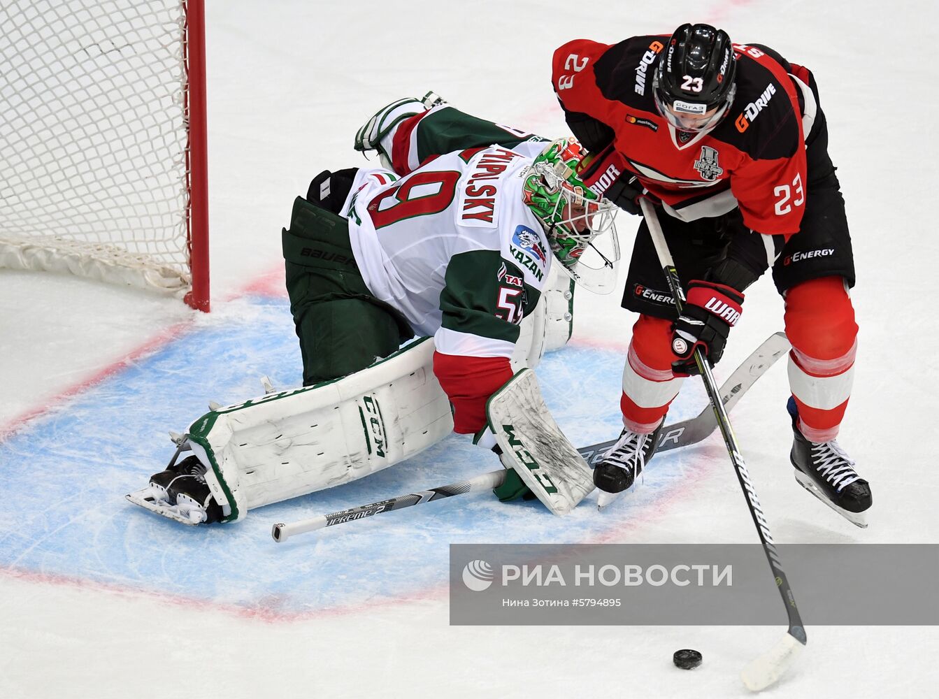 Хоккей. КХЛ. Матч "Авангард" - "Ак Барс"