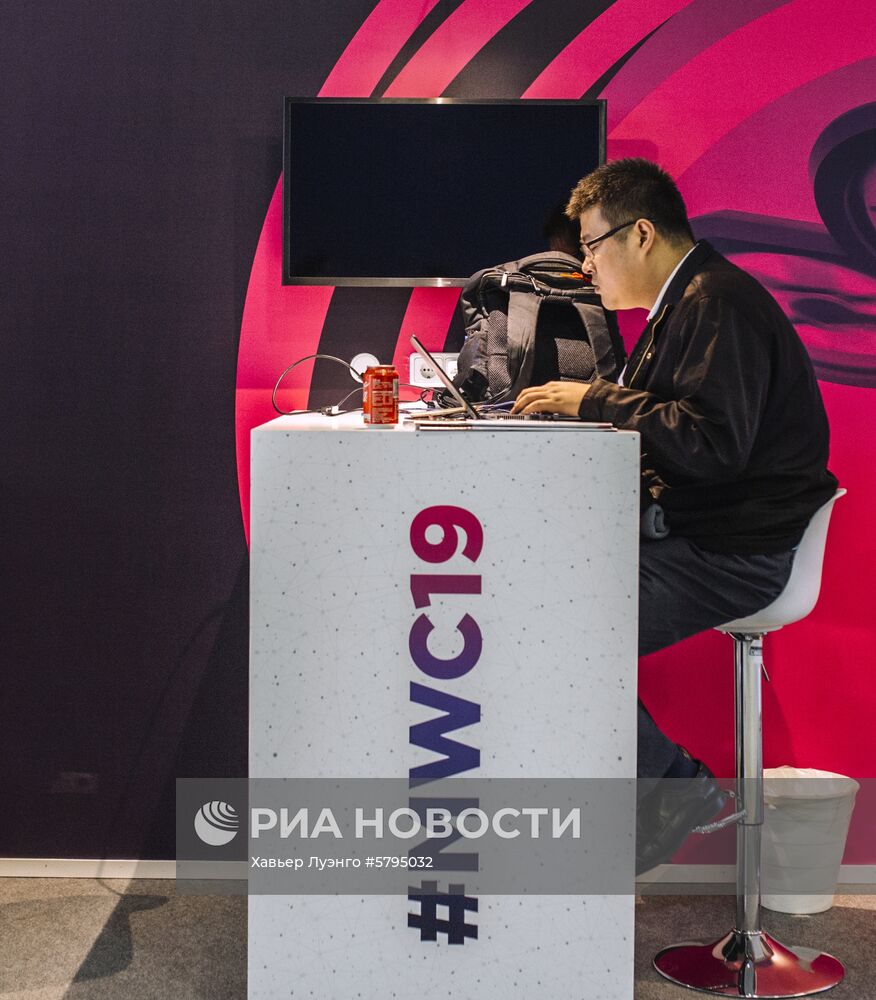 Выставка Mobile World Congress 2019 в Барселоне