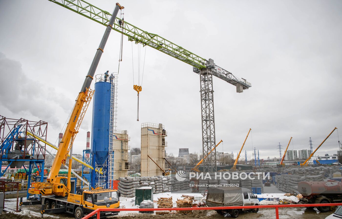 Строительство станции "Аминьевское шоссе" Большой кольцевой линии метро