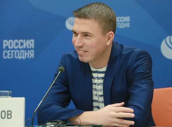 П/к, посвященная старту чемпионата мира по пляжному футболу среди клубов (BSWW Mundialito de clubes - 2019)