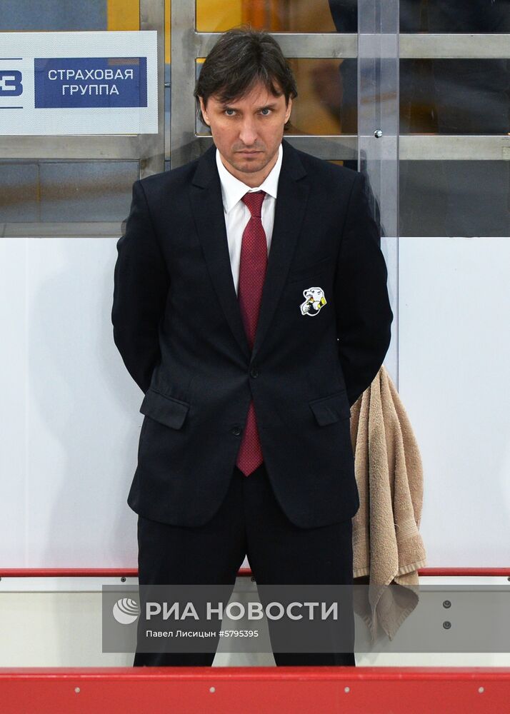 Хоккей. КХЛ. Матч "Автомобилист" - "Трактор"