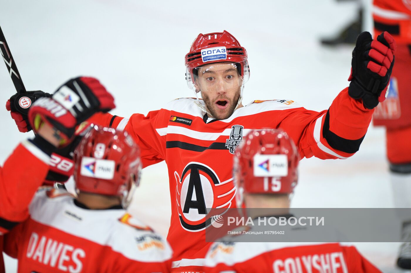 Хоккей. КХЛ. Матч "Автомобилист" - "Трактор"