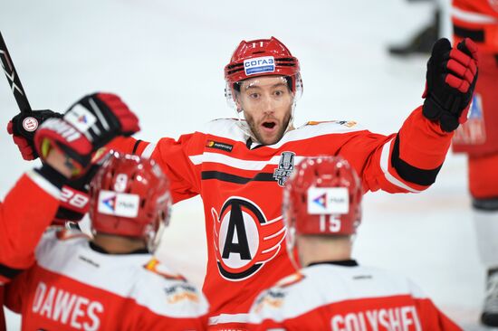 Хоккей. КХЛ. Матч "Автомобилист" - "Трактор"