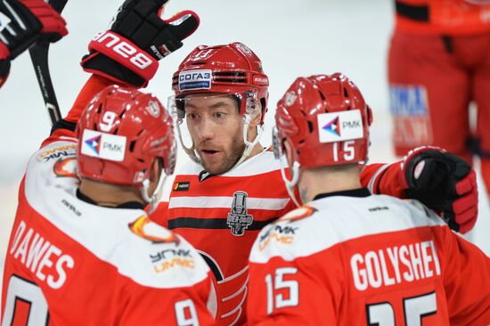 Хоккей. КХЛ. Матч "Автомобилист" - "Трактор"