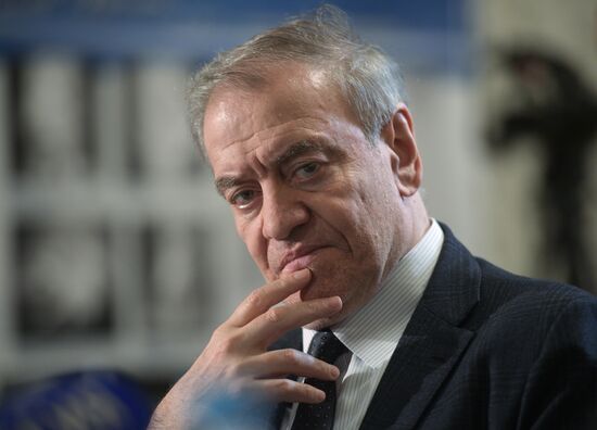 П/к, посвященная проведению XVI Международного конкурса имени П. И. Чайковского