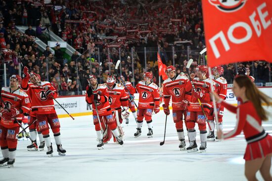 Хоккей. КХЛ. Матч "Автомобилист" - "Трактор"