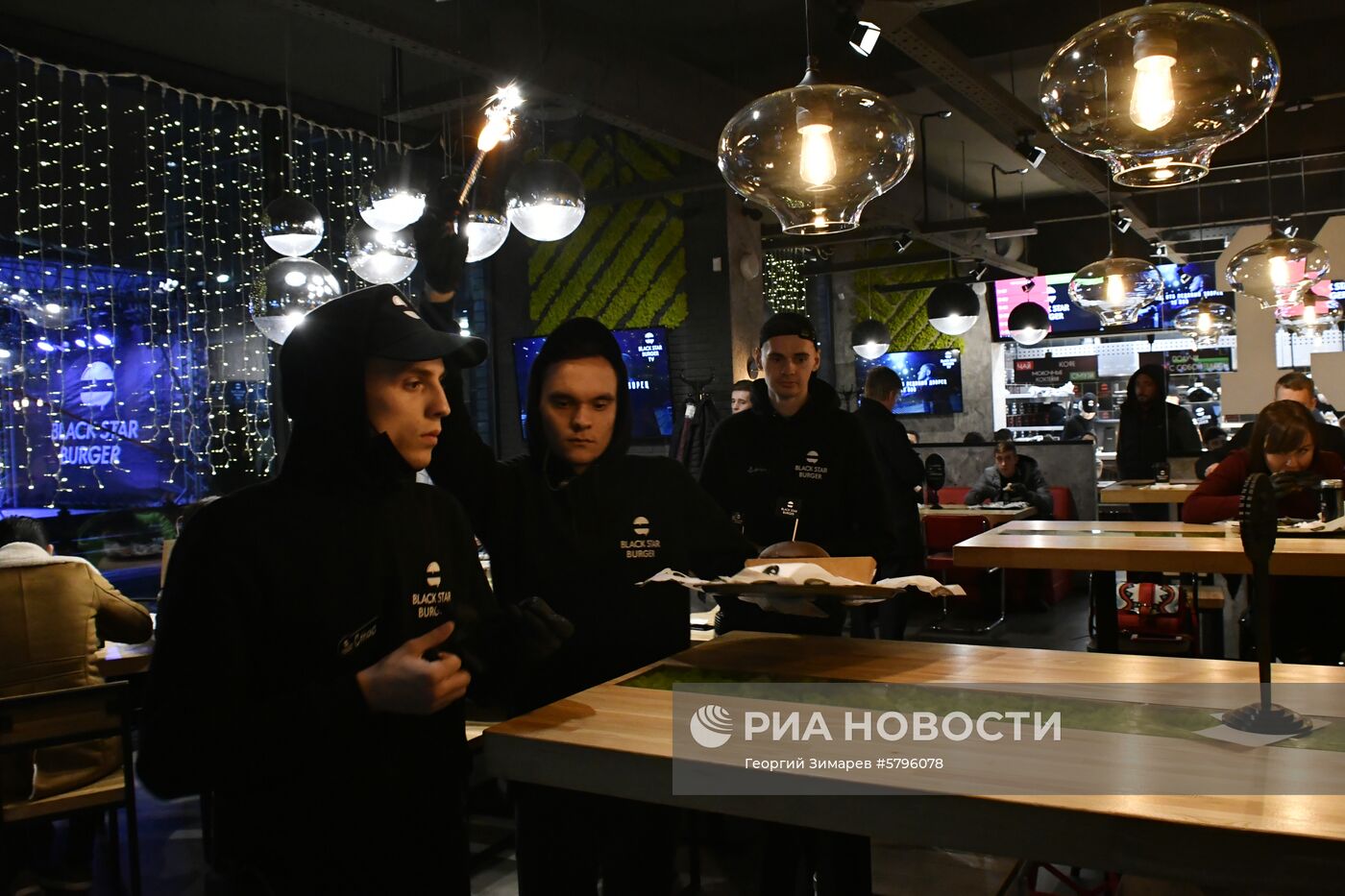 Официальное открытие ресторана Black Star Burger в Краснодаре