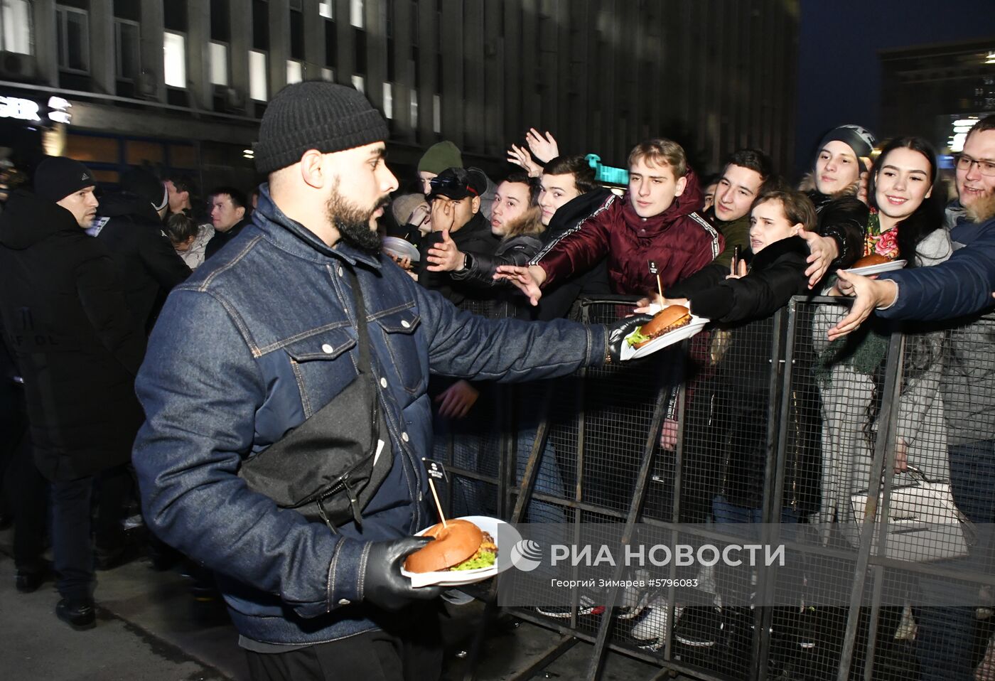 Официальное открытие ресторана Black Star Burger в Краснодаре