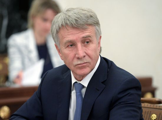 Президент РФ В. Путин провел совещание с членами правительства РФ