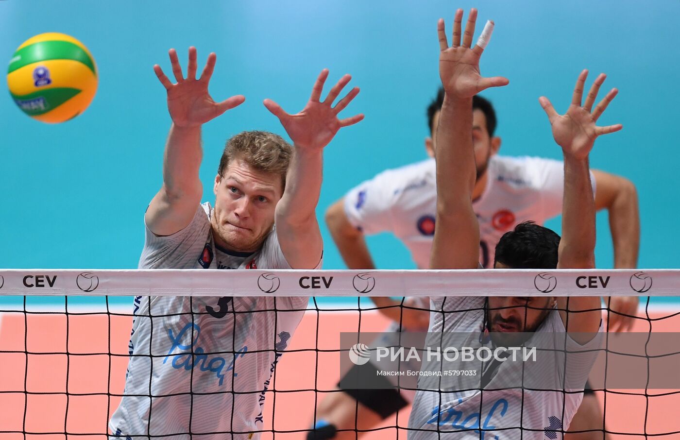 Волейбол. Лига чемпионов. Мужчины. Матч "Зенит-Казань" - "Халкбанк"