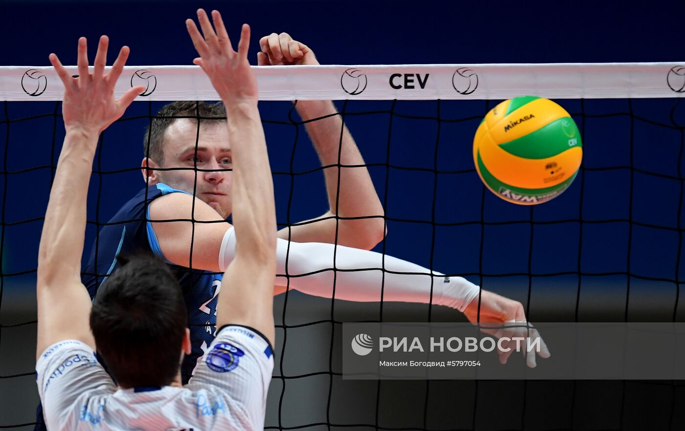 Волейбол. Лига чемпионов. Мужчины. Матч "Зенит-Казань" - "Халкбанк"