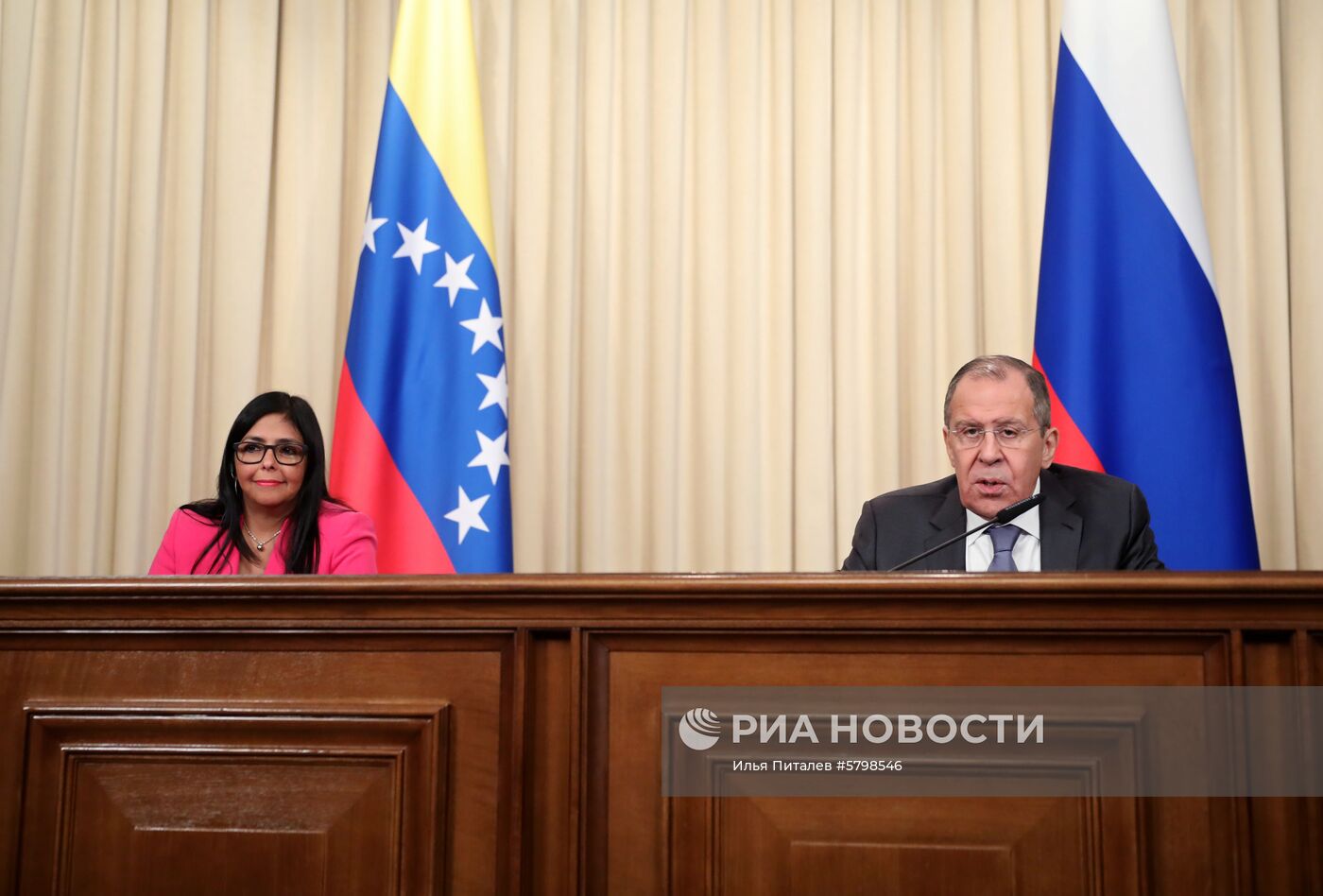 Встреча главы МИД РФ  С. Лаврова с вице-президентом Венесуэлы Д. Родригес
