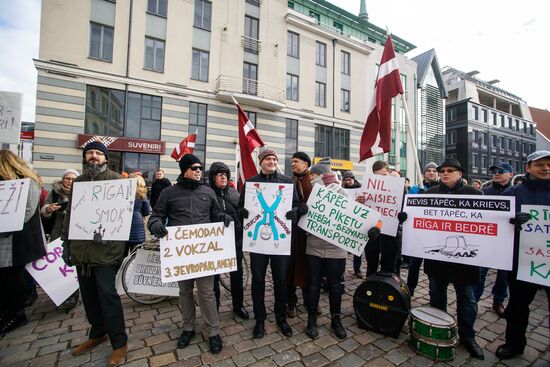 Акция против мэра Риги Н. Ушакова и за роспуск Рижской думы