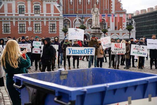 Акция против мэра Риги Н. Ушакова и за роспуск Рижской думы