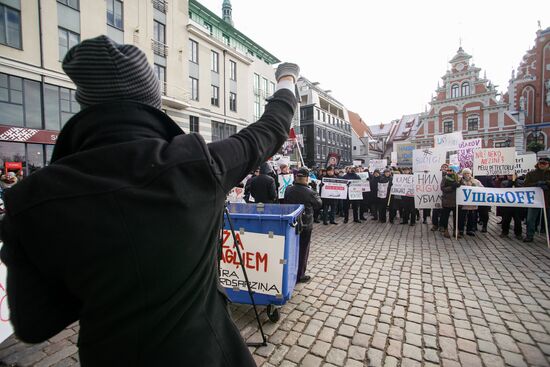 Акция против мэра Риги Н. Ушакова и за роспуск Рижской думы