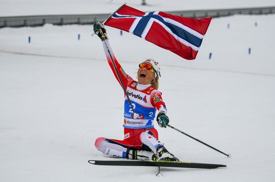 Лыжные гонки. Чемпионат мира. Женщины. Масс-старт