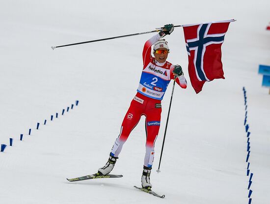 Лыжные гонки. Чемпионат мира. Женщины. Масс-старт