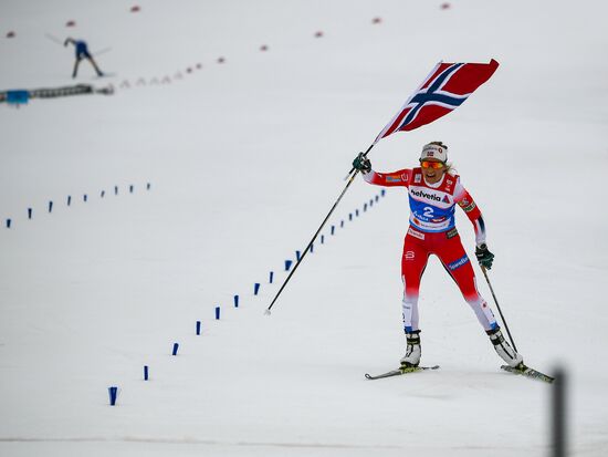 Лыжные гонки. Чемпионат мира. Женщины. Масс-старт
