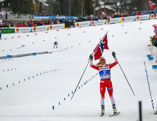 Лыжные гонки. Чемпионат мира. Женщины. Масс-старт
