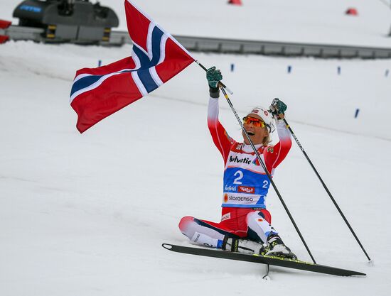 Лыжные гонки. Чемпионат мира. Женщины. Масс-старт