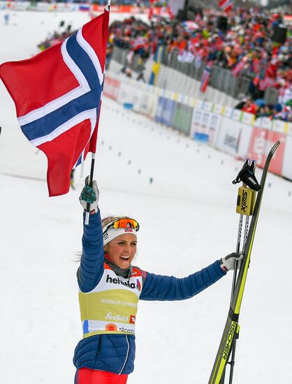 Лыжные гонки. Чемпионат мира. Женщины. Масс-старт