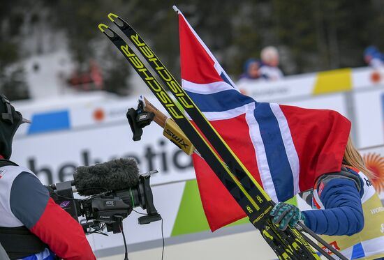 Лыжные гонки. Чемпионат мира. Женщины. Масс-старт